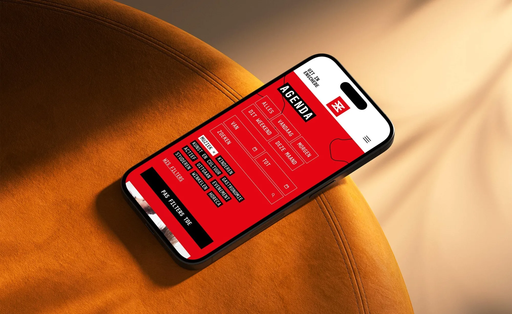 Uit in Enschede website mobiel mockup